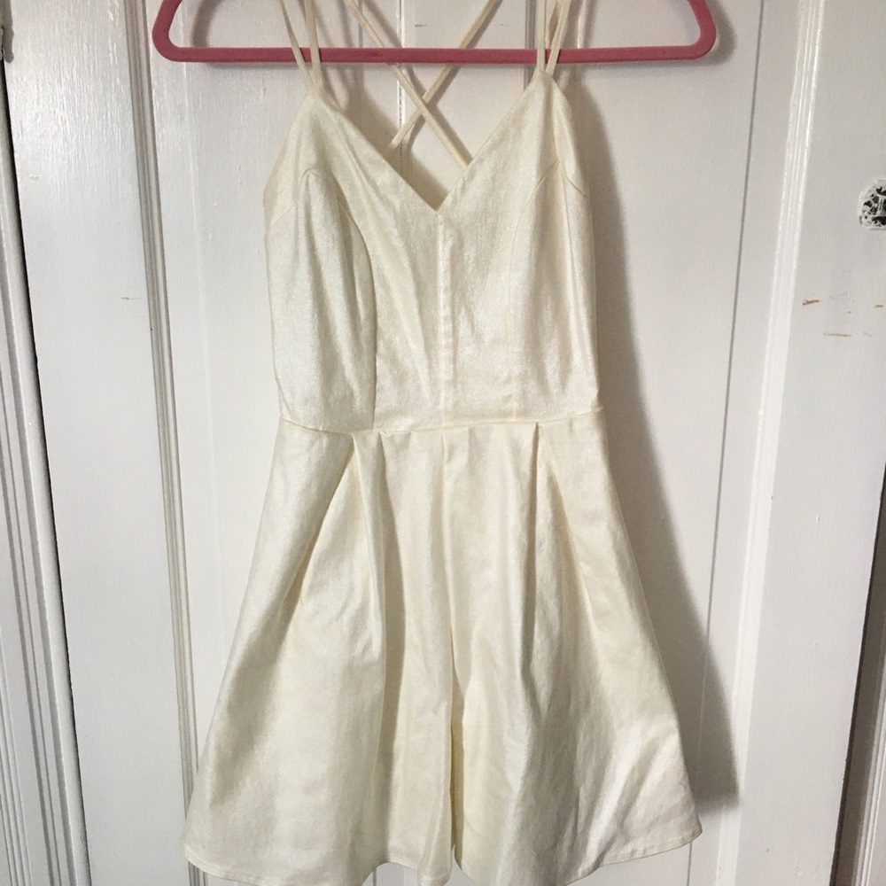 Women’s S Cream Semi-Sparkle Dress